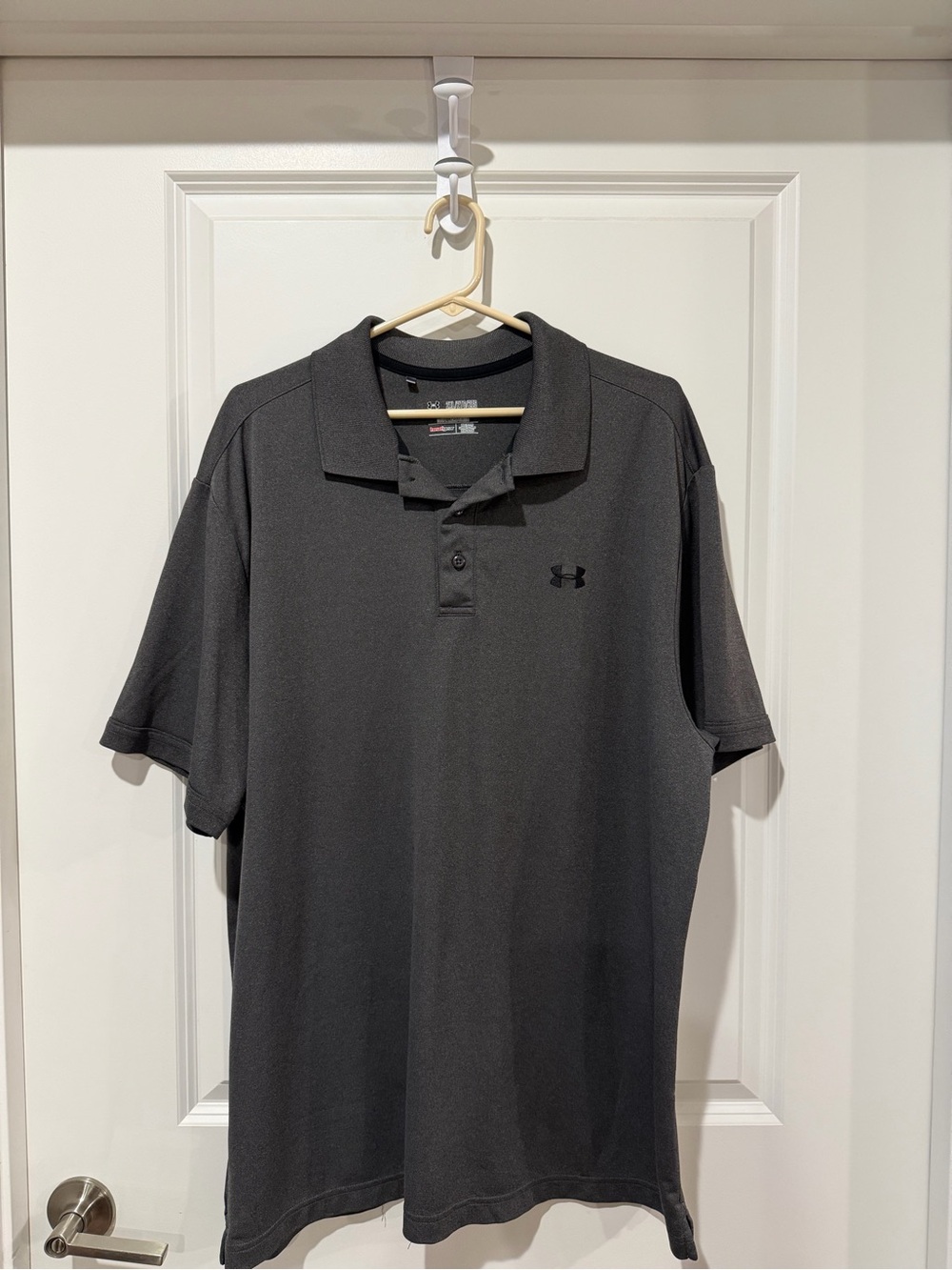 Under Armour Men's Charcoal Gray Polo Shirt